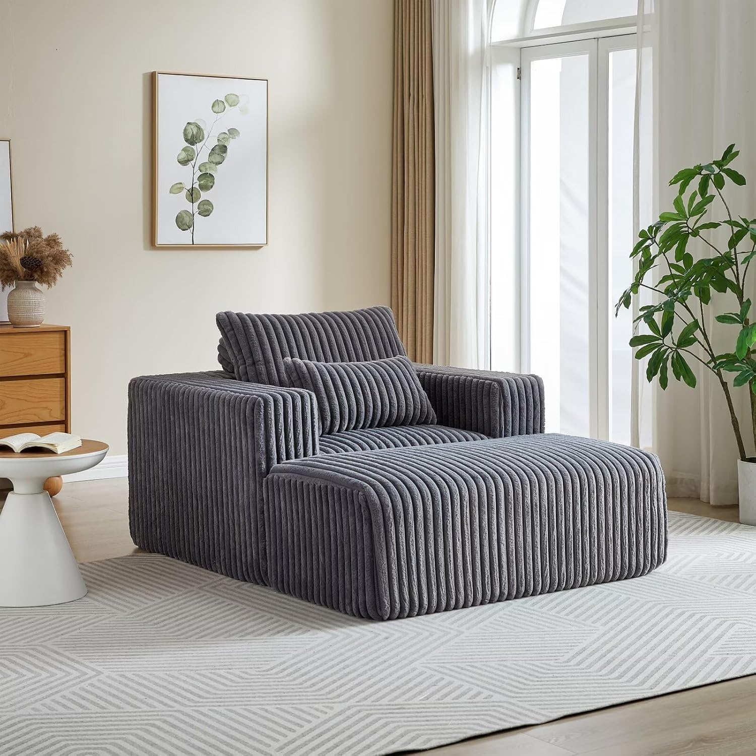 Zeya Armchair with pouf
