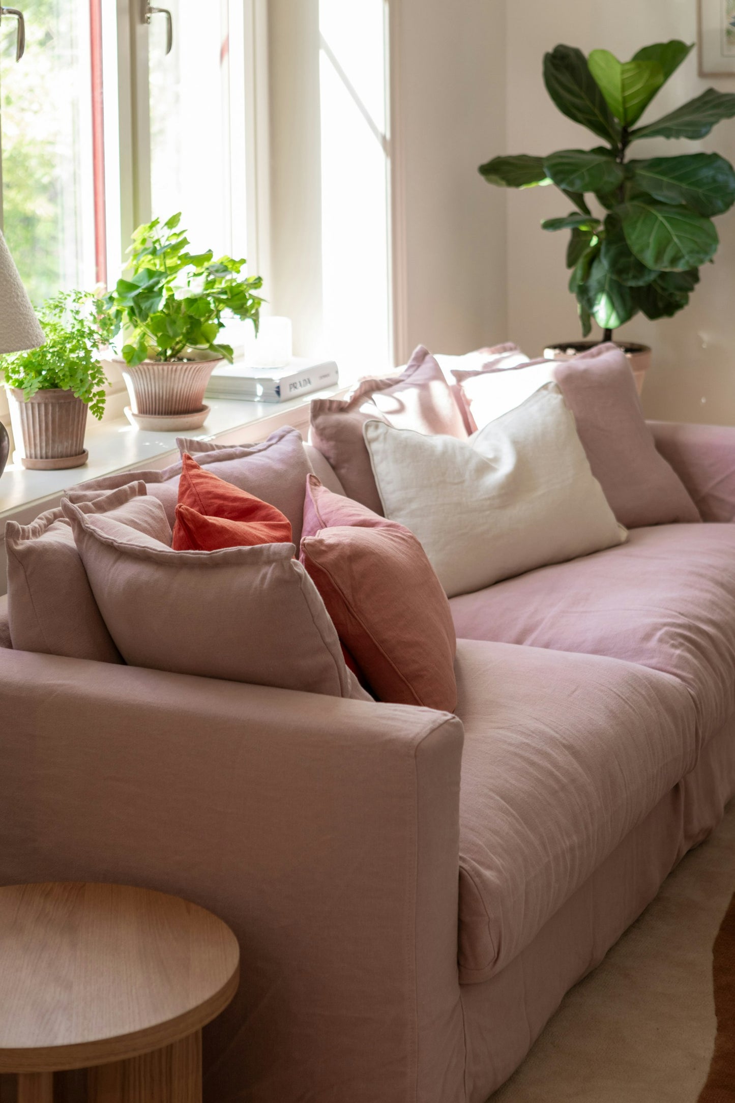 Hava Sofa