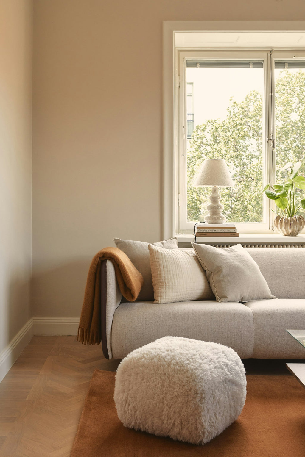 Traven Sofa