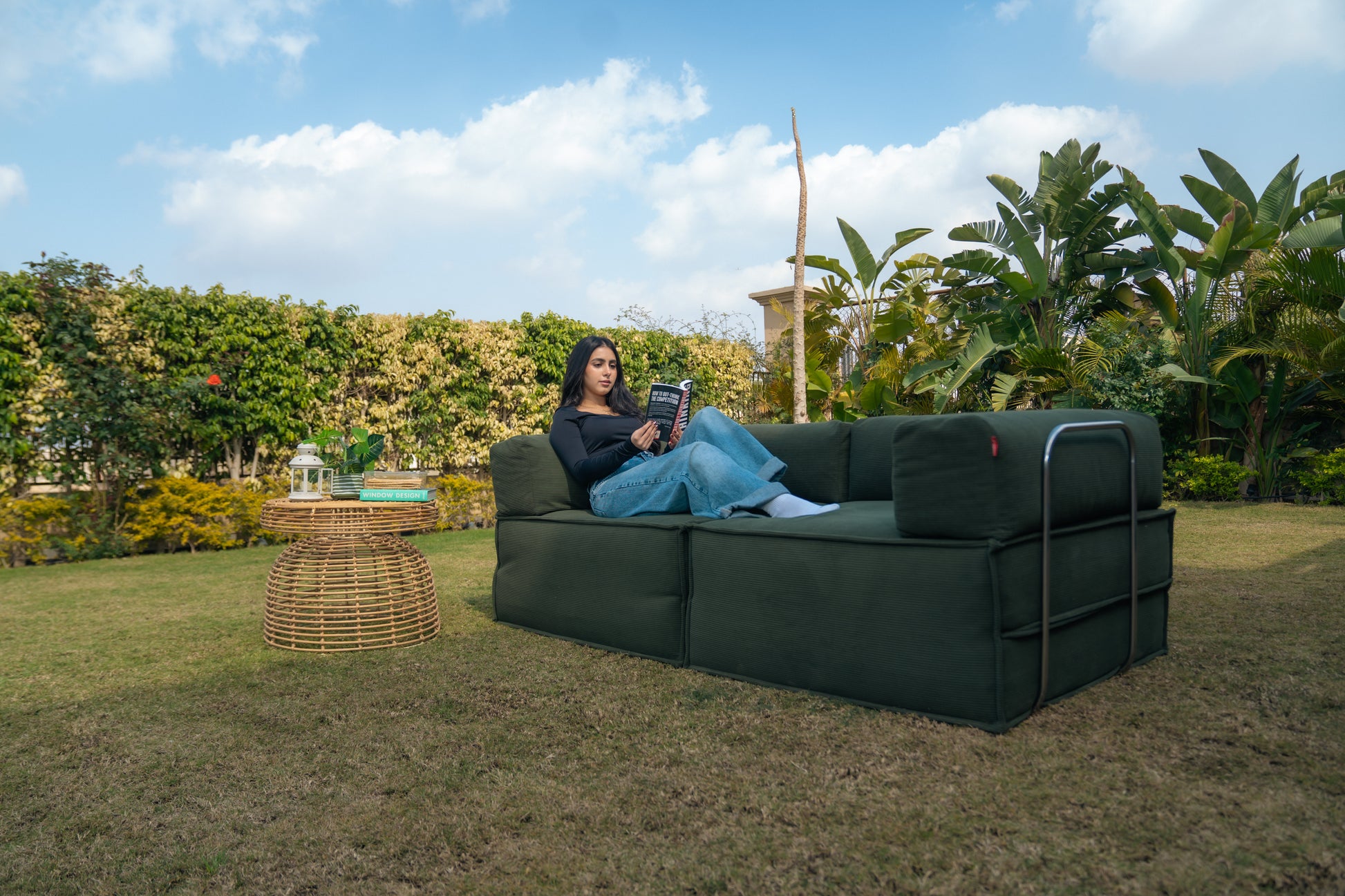 Loma sofa