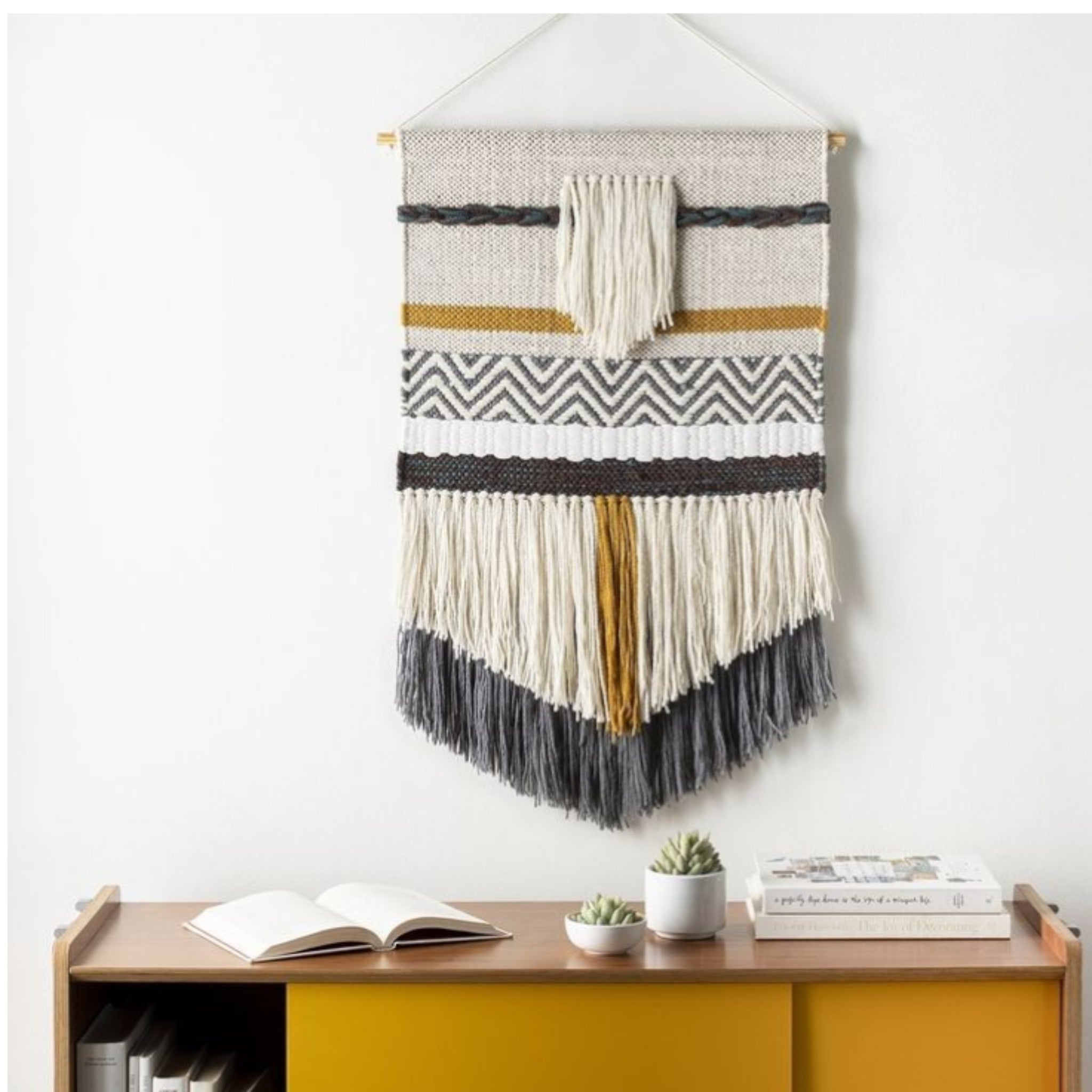 Heman Wall Rug - S413